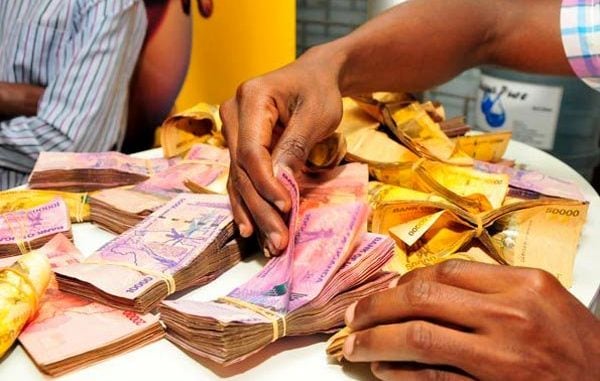 Nine officers arrested after police steal from robbers