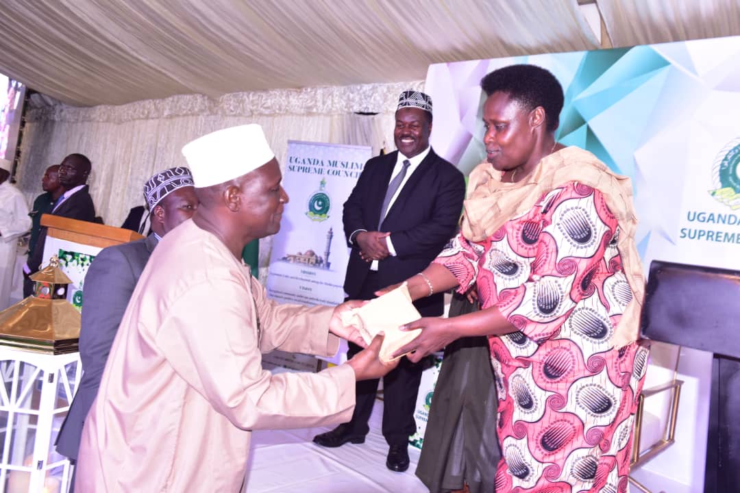 VP Alupo tips Muslims on peace, unity at UMSC iftar dinner