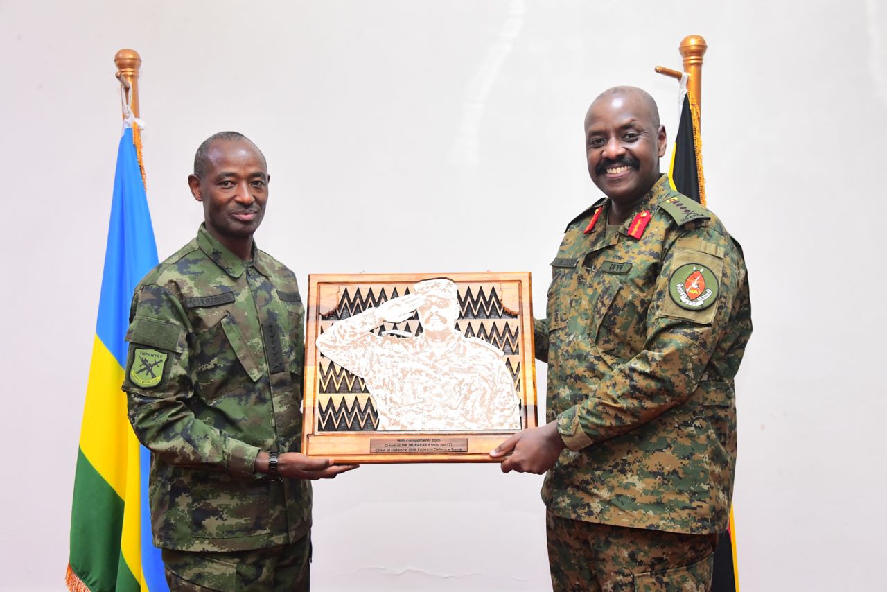 Gen Kainerugaba , Rwandan CDF meet in Kampala