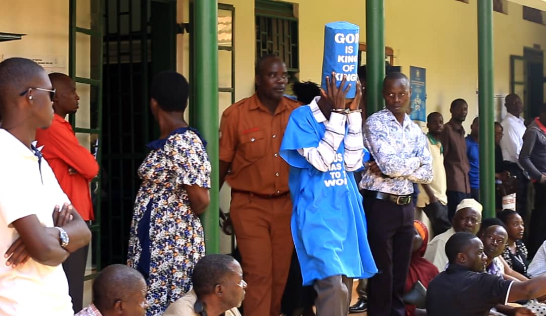 Jesus refuses to be counted, arrested