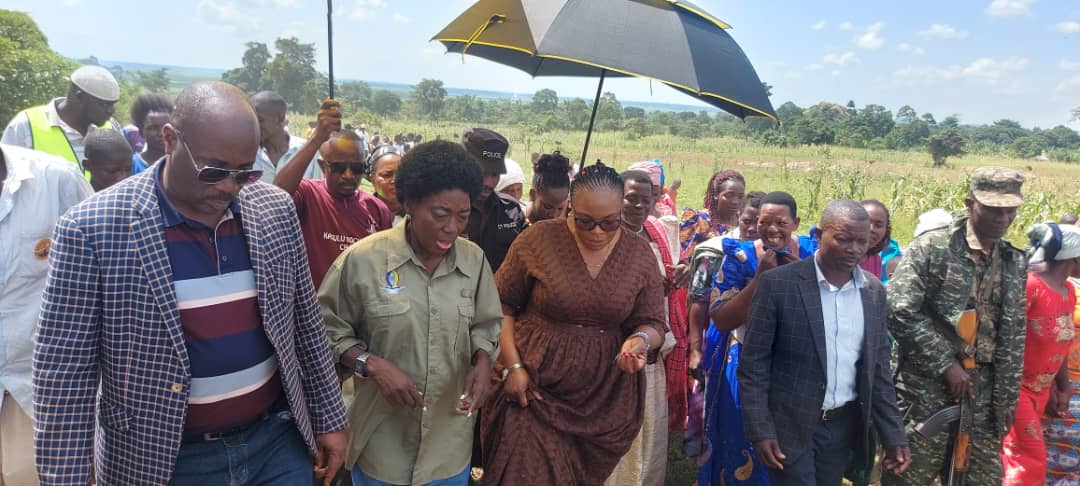 Cheers as Kadaga, Namuganza bury hatchet in Busoga
