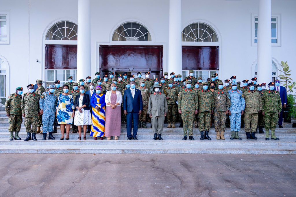 Museveni meets UPDF High Command