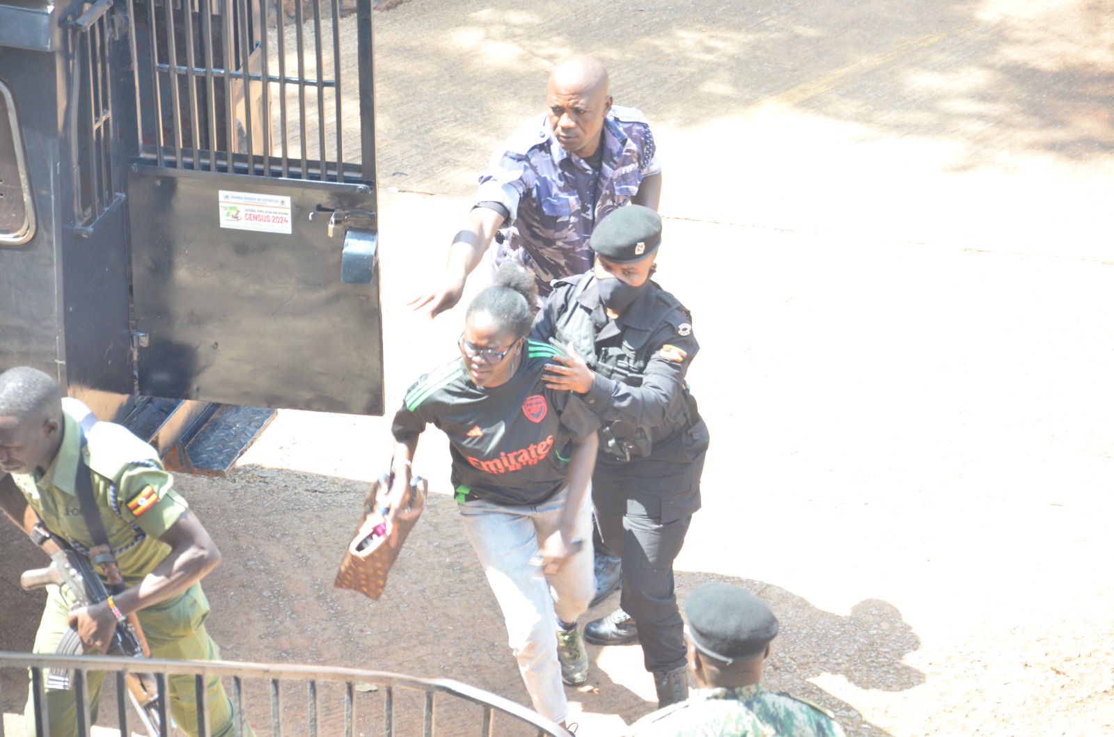 Shun Imperial-backed riots genuinely fight corruption