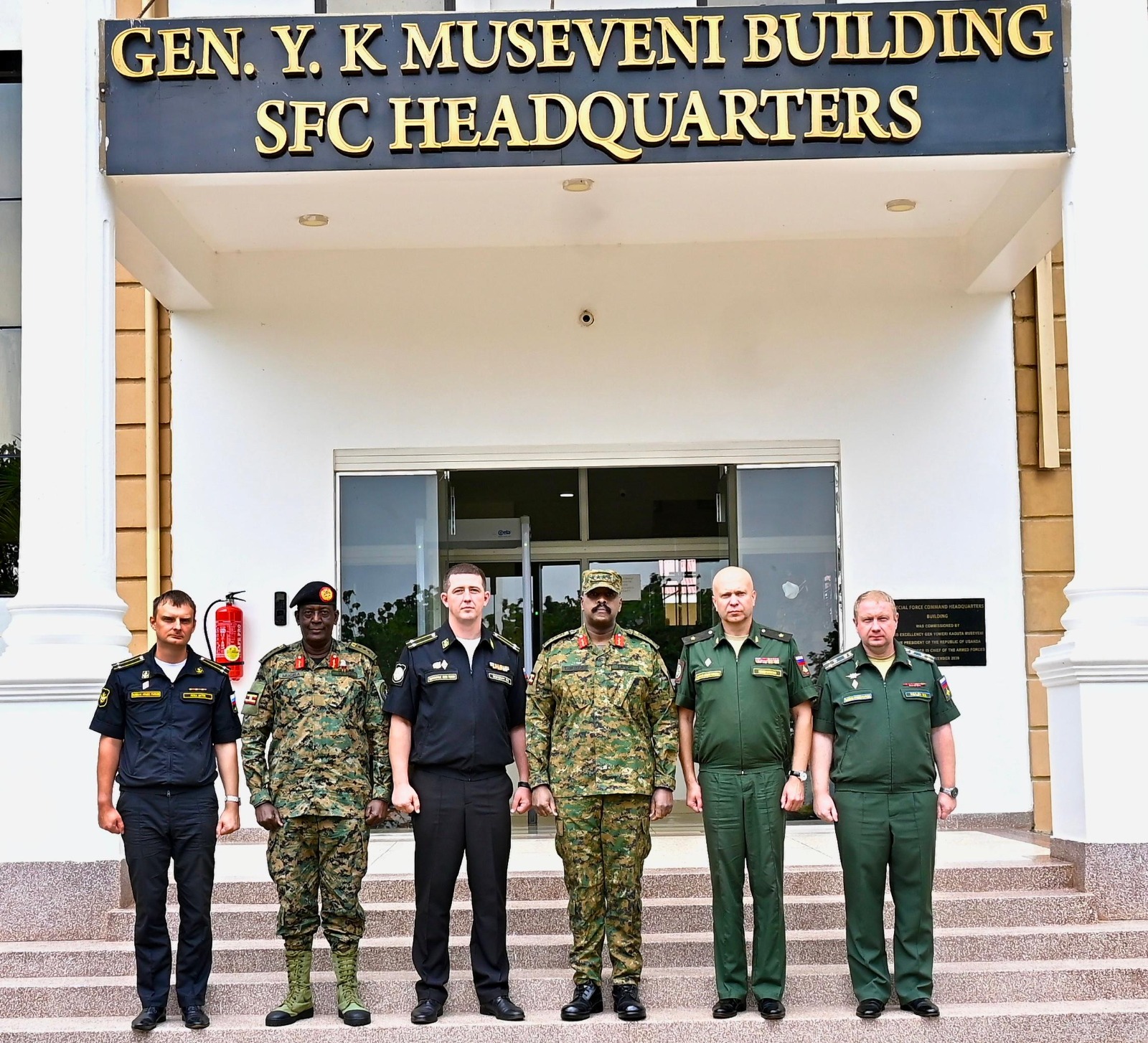 Gen Muhoozi hosts Russian military delegation in Entebbe