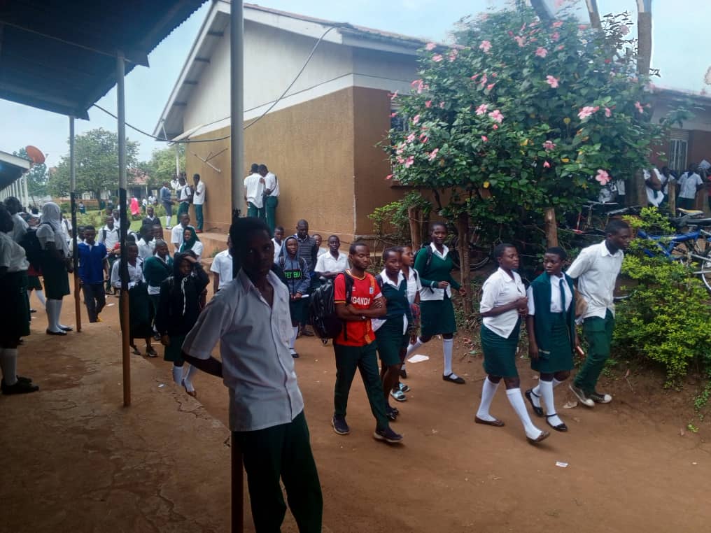 Kagadi teachers struggle with  new Curriculum Implementation