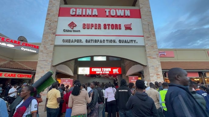 Analysis: Chinatown foments tension in local retail market