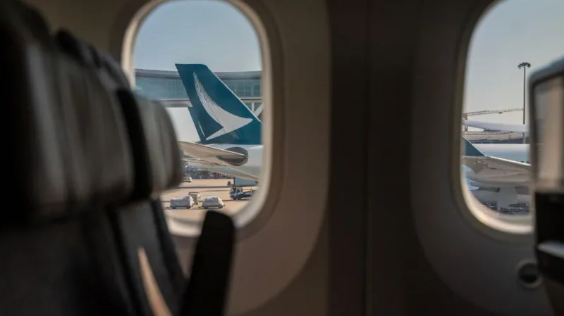 Airline bans couple for fight over reclining seat