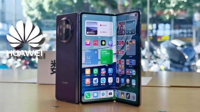 Huawei Pioneers Technological Innovation With Triple-Fold Phone