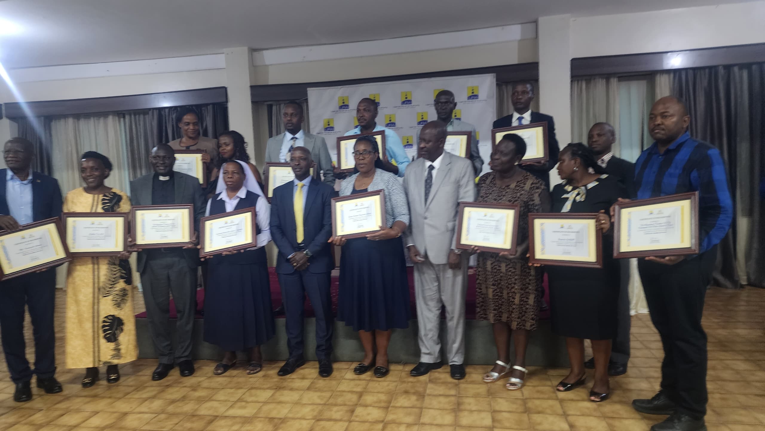 URA Recognizes 19 Outstanding Taxpayers in Western Uganda