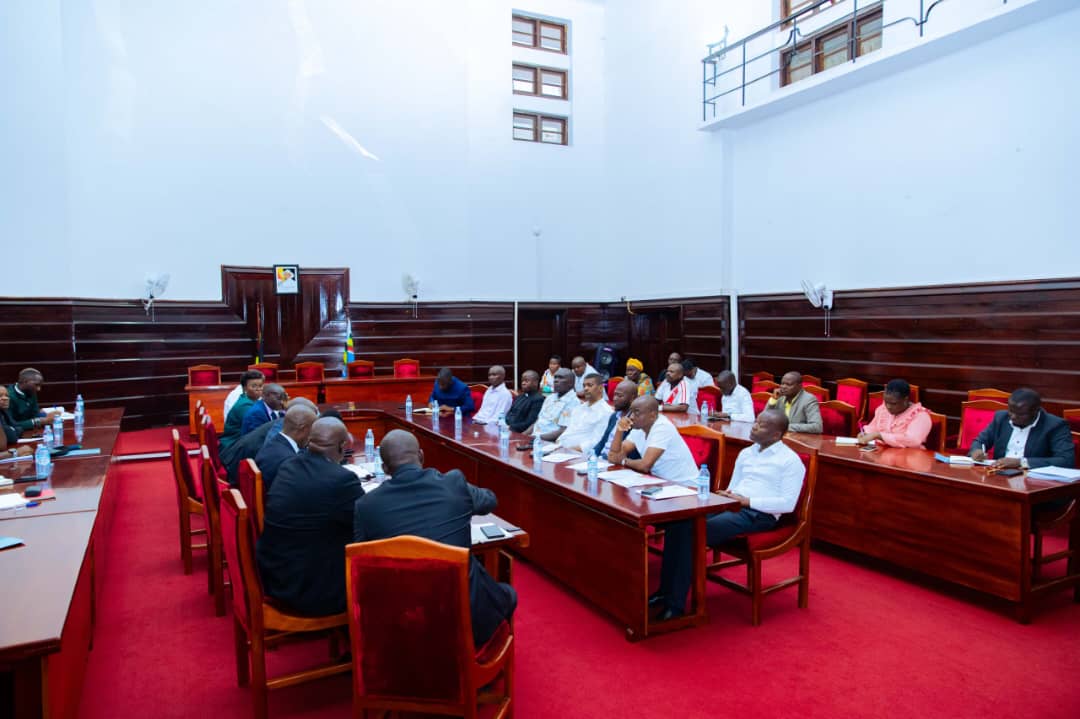 I will work with KCCA to improve drainage system around Nakivubo, says Ham