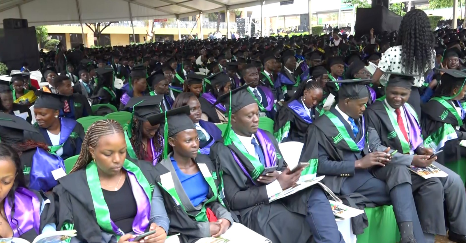Over 2200 graduate from Kampala International University