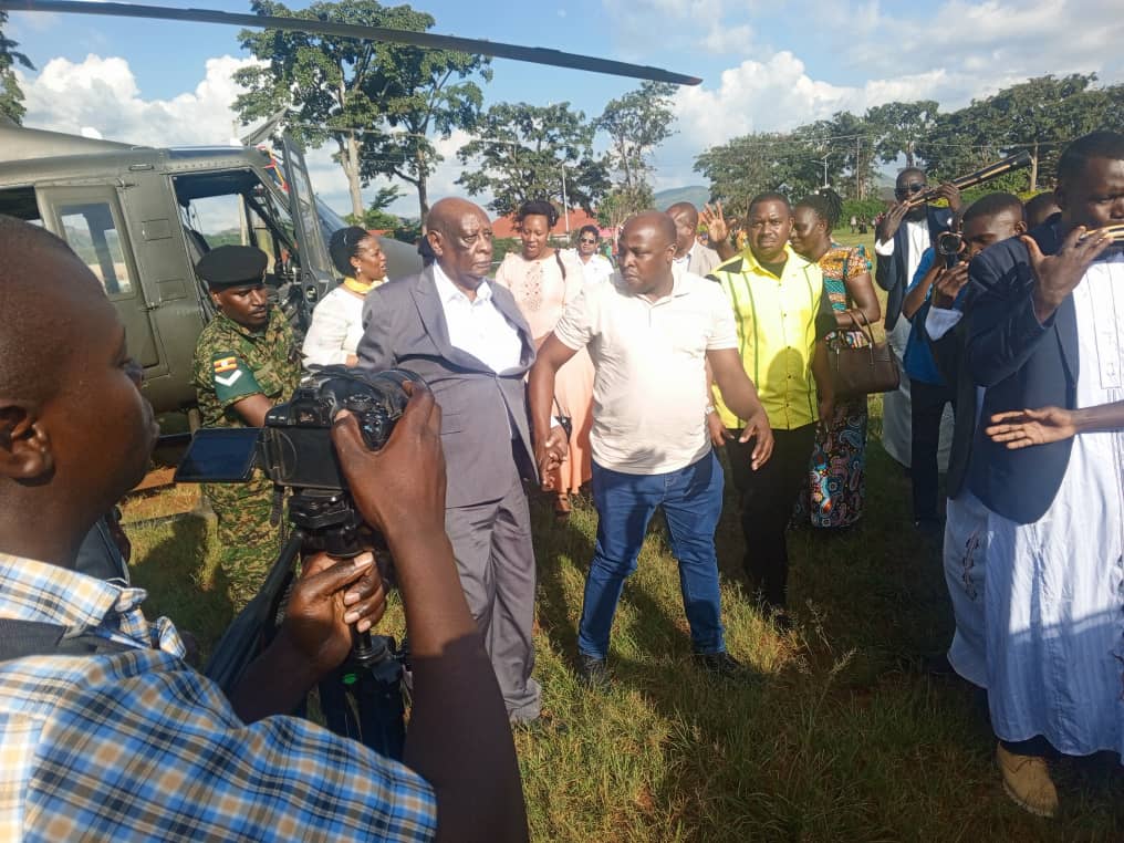 Bunyoro King Gafabusa returns home after medical treatment