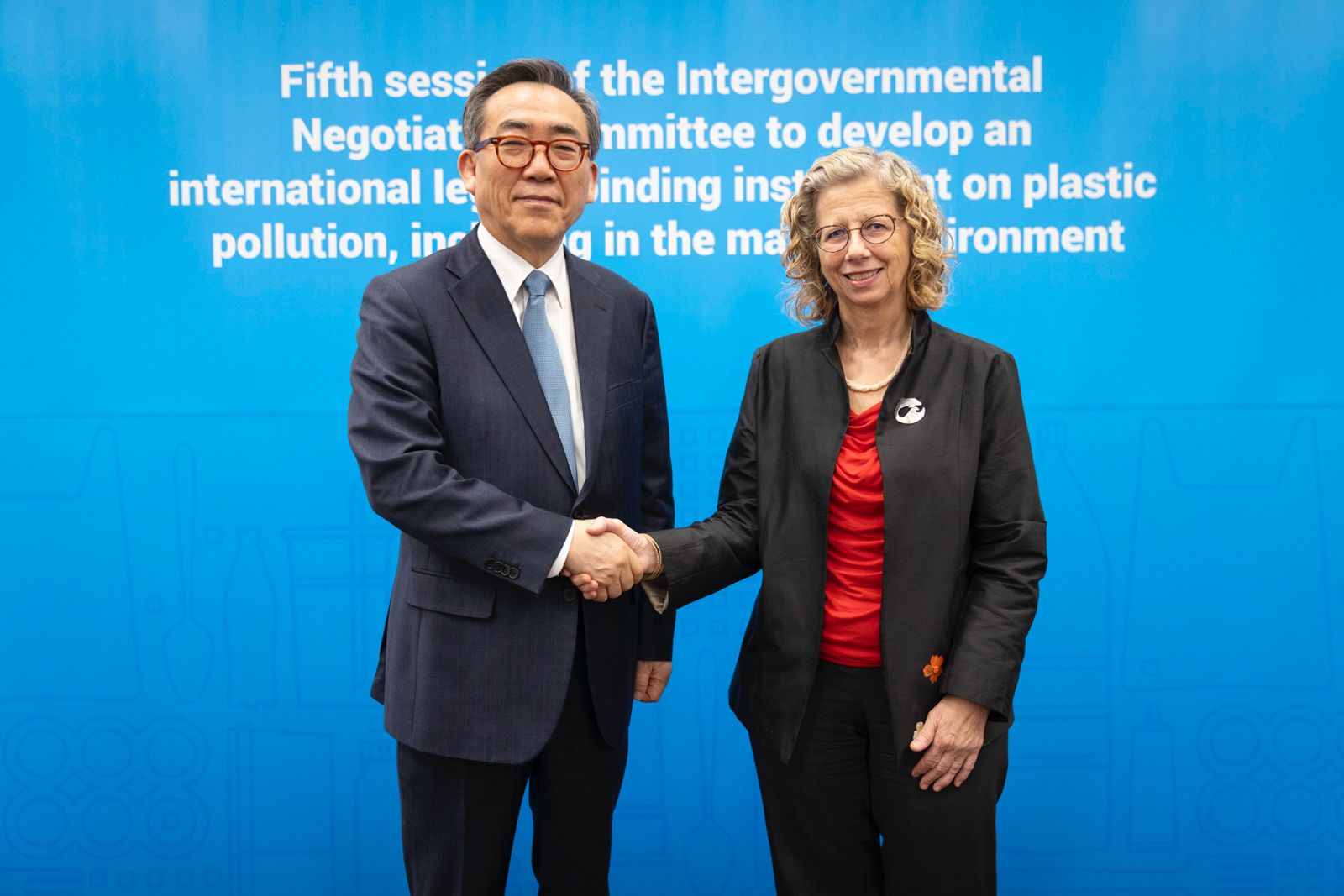 Bidding Agreement to End Plastic Pollution in Distance as Divergence Persists at INC Closure