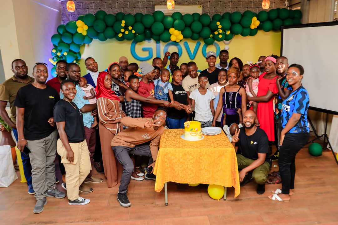 Glovo celebrates outstanding riders, their families