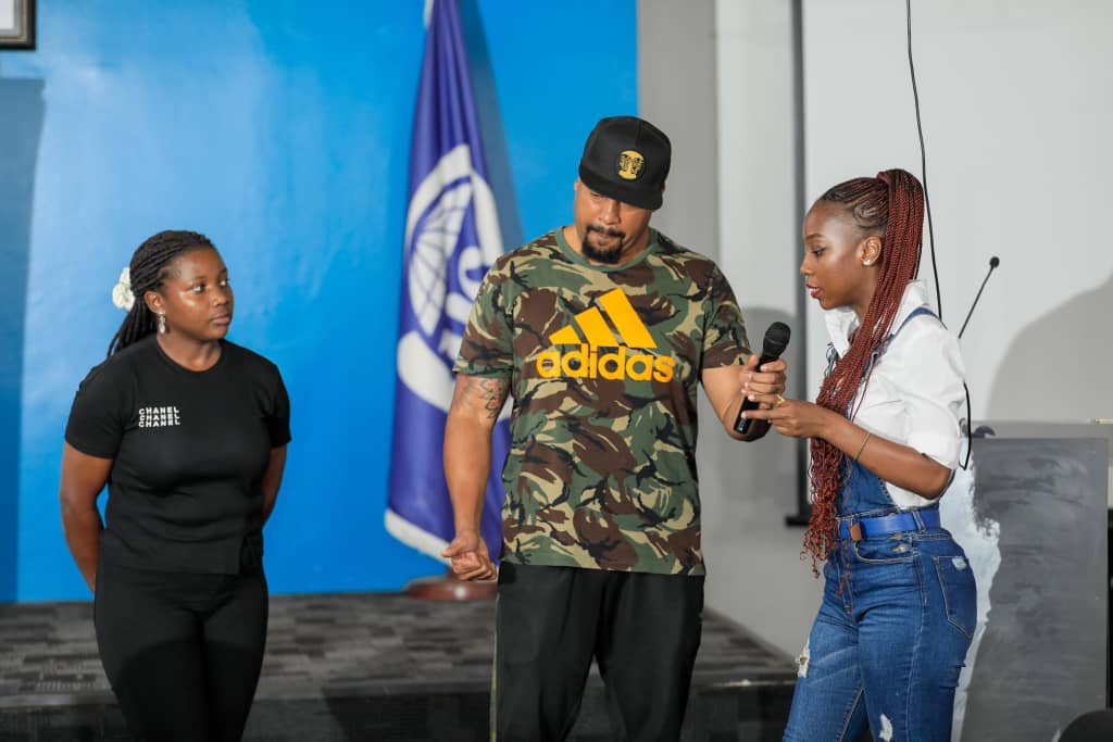 Hollywood star, Omari trains Ugandan filmmakers