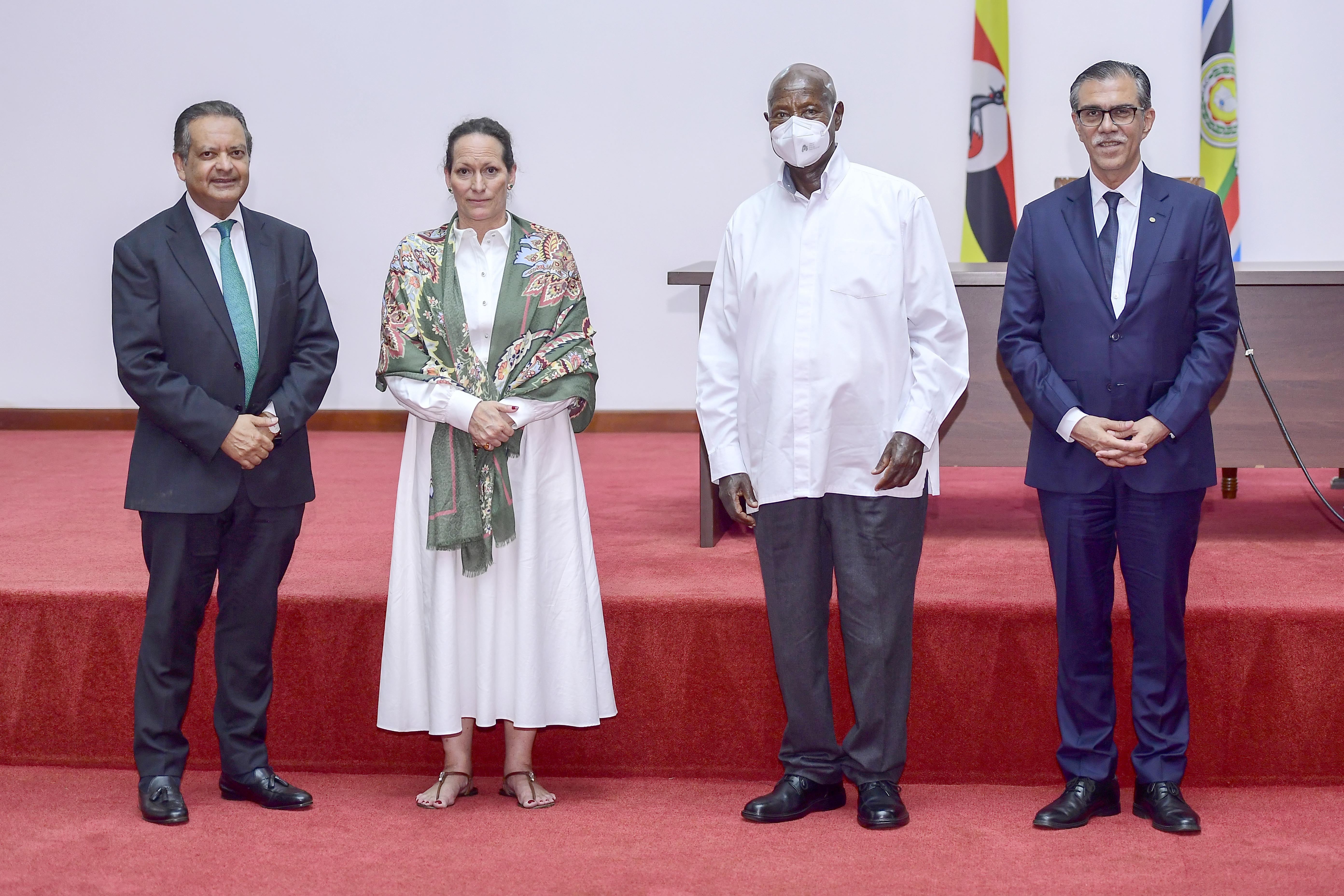 Museveni pays tribute to Aga Khan