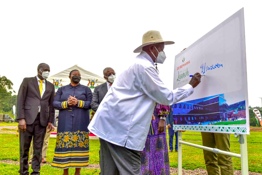 Museveni praises Dei BioPharma for leading Uganda's self-sufficient agenda on essential medicines production