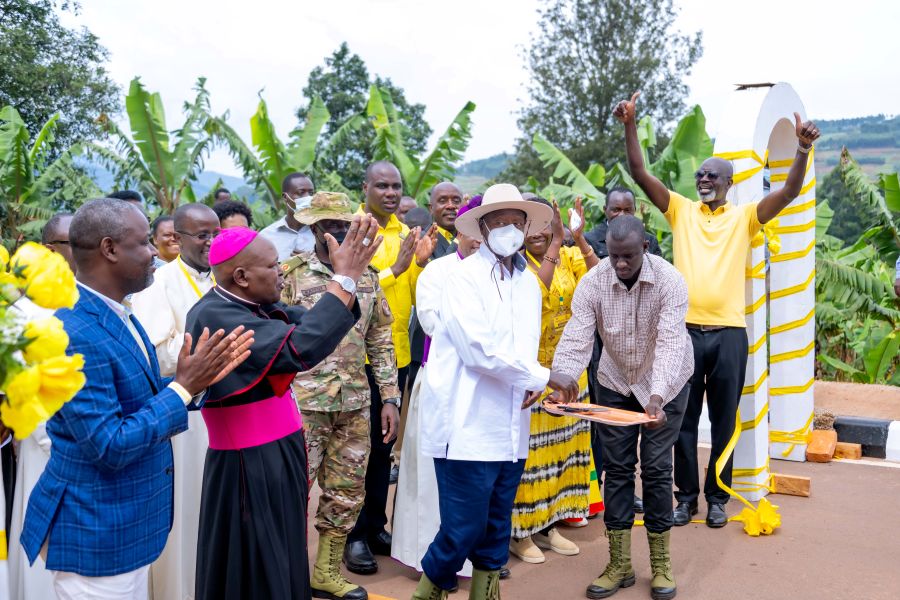 Museveni commends Kabale Diocese for supporting govt programs