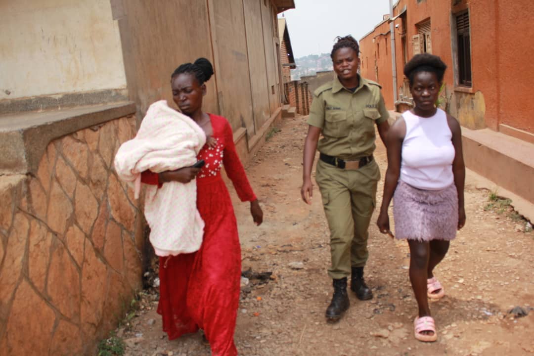 Woman Accuses Own Mother of Attempting to Steal Her Baby