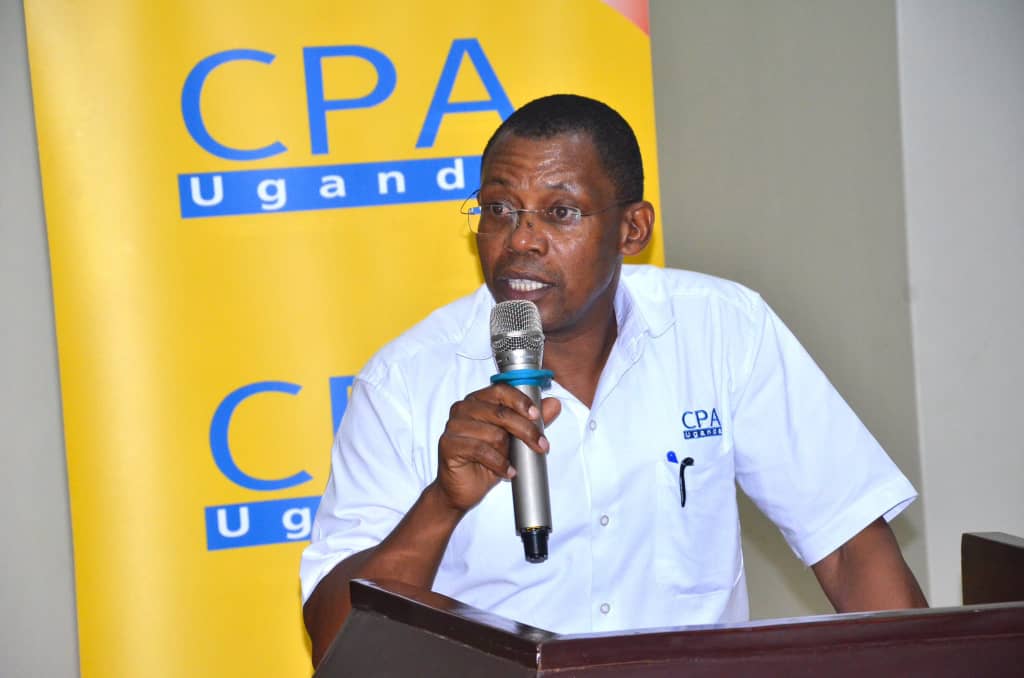 Experts ask accountants to expand their roles beyond traditional financial reporting