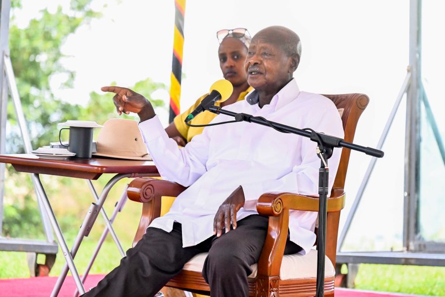 Museveni Asks Journalists to Defend PDM