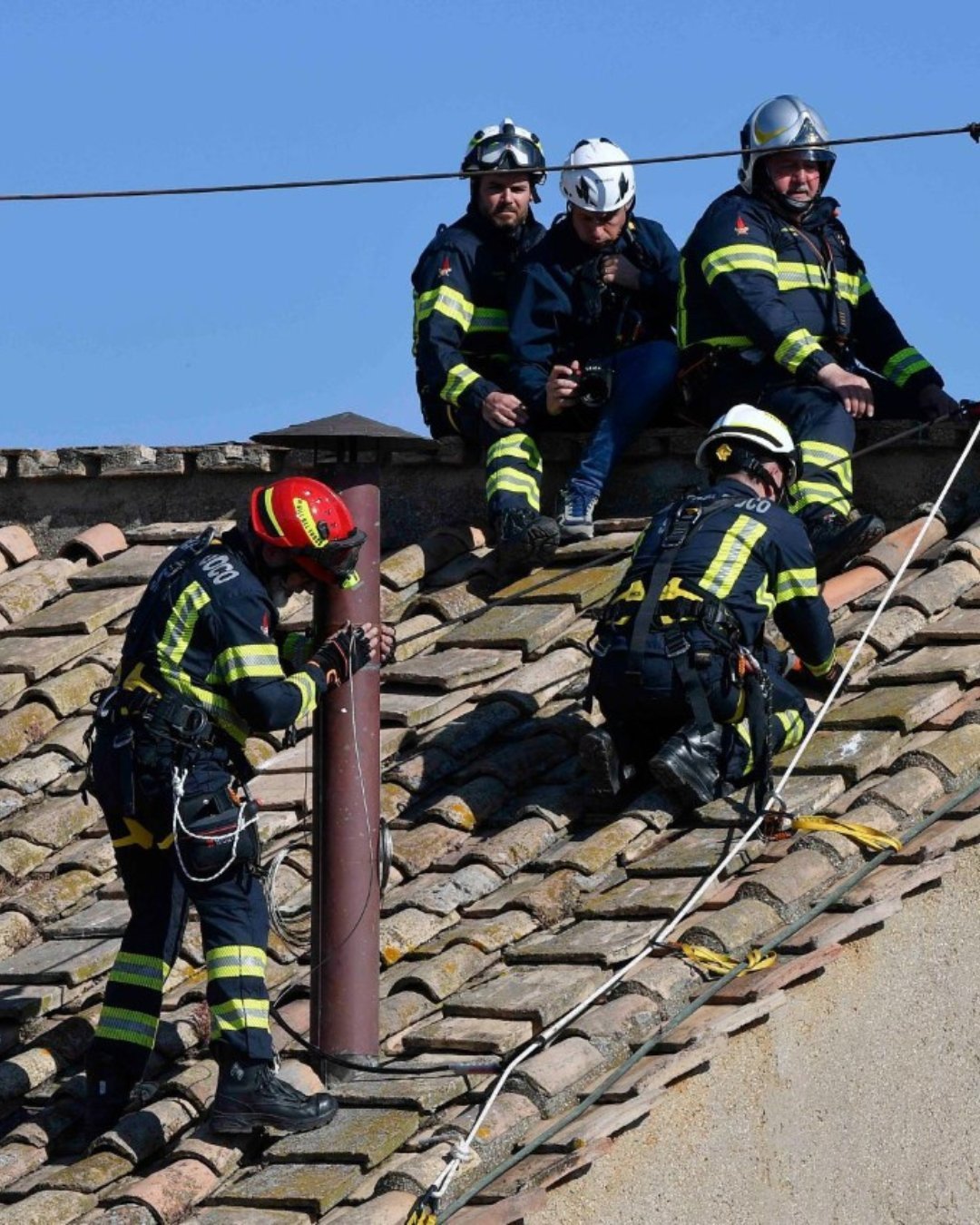 Chimney Raised Over Sistine Chapel as Vatican Awaits Smoke Signal for New Pope