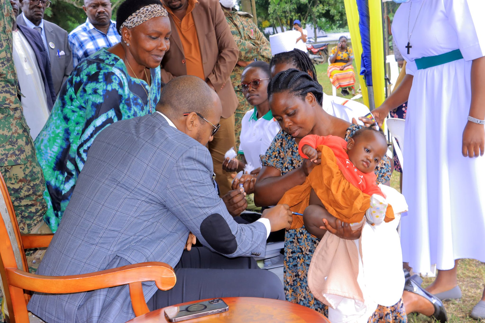 King Oyo Rallies Subjects to Embrace Malaria Immunization