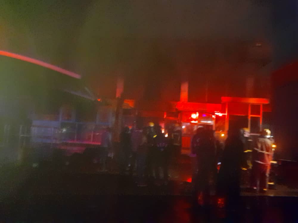 No Life Lost, But Fire Leaves Supermarket Famed for Children’s Toys in Ruins