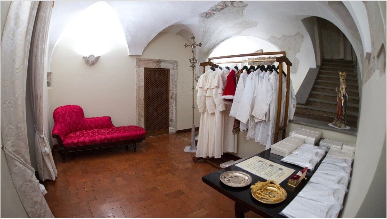 Inside the ‘Room of Tears’: The Hidden Chamber Where a New Pope Faces His Calling