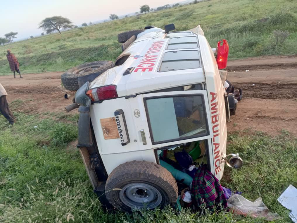 Two Injured as Ambulance Transporting Pregnant Woman Overturns 