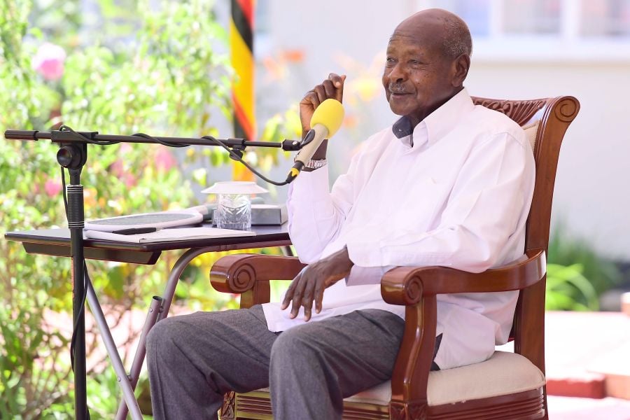 Museveni Asks Tooro Journalists to Expose Misuse of PDM Funds