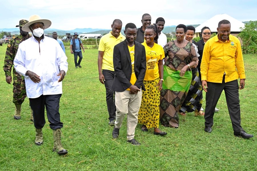 Museveni Implores Cultural, Religious Leaders on War Against Poverty