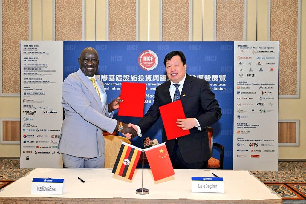 Minister Ecweru Hails Chinese Company CCCC for Role in Uganda's Development