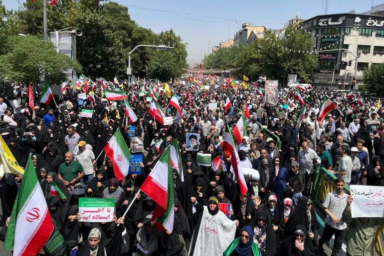 Mass Protests Across Iran and Iraq Condemn Israeli Strikes, US Threats