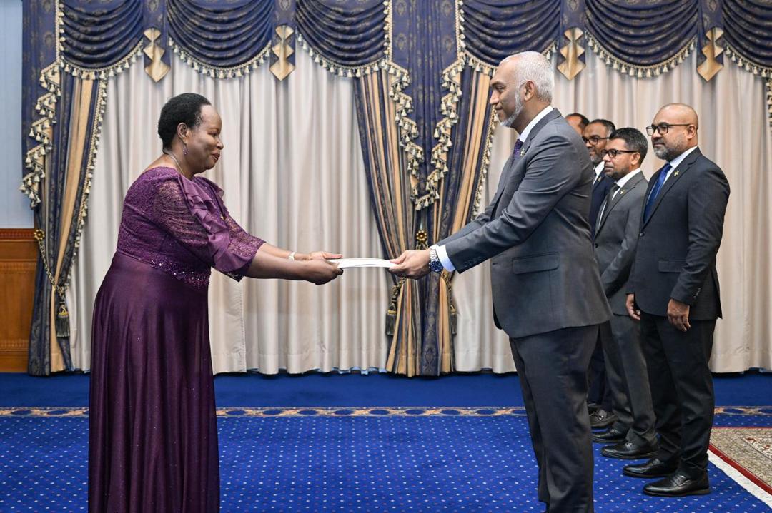 Ambassador Kikafunda  Presents Letter of Credence to Maldives President