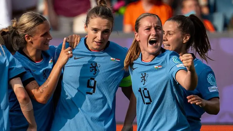 Netherlands cruise to comfortable Euro 2025 win over Wales
