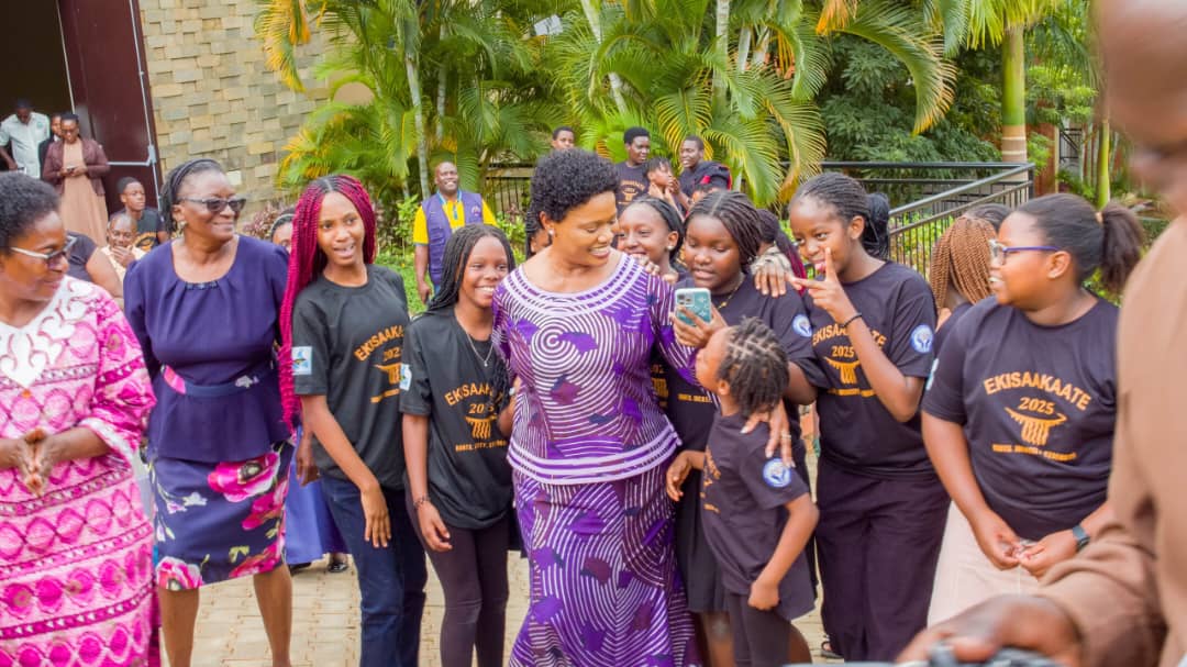 Nnaabagereka Rallies Parents to Preserve Indigenous Languages
