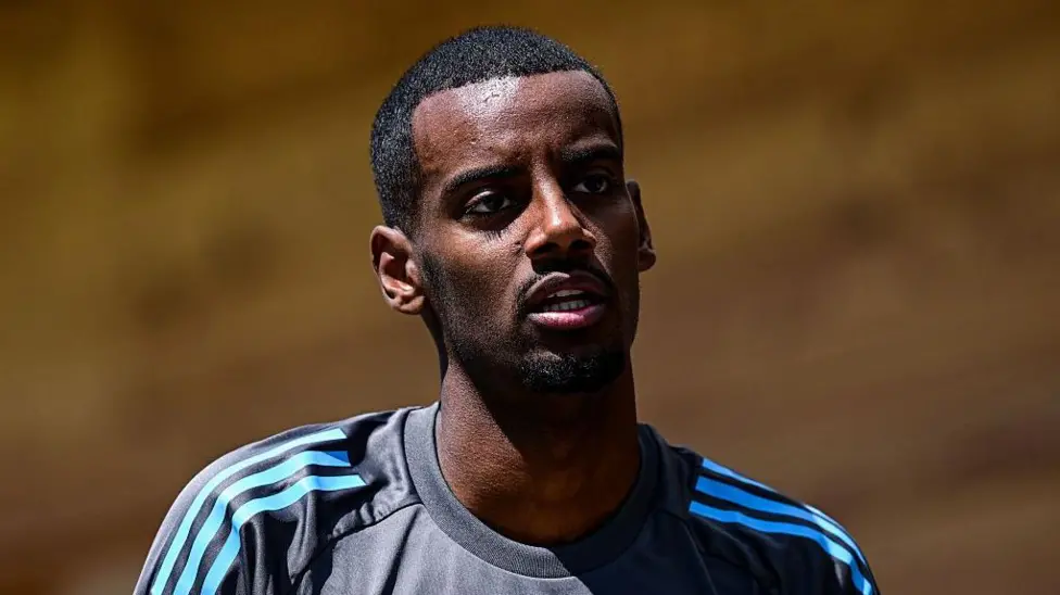 Newcastle's Isak trains at old club Real Sociedad