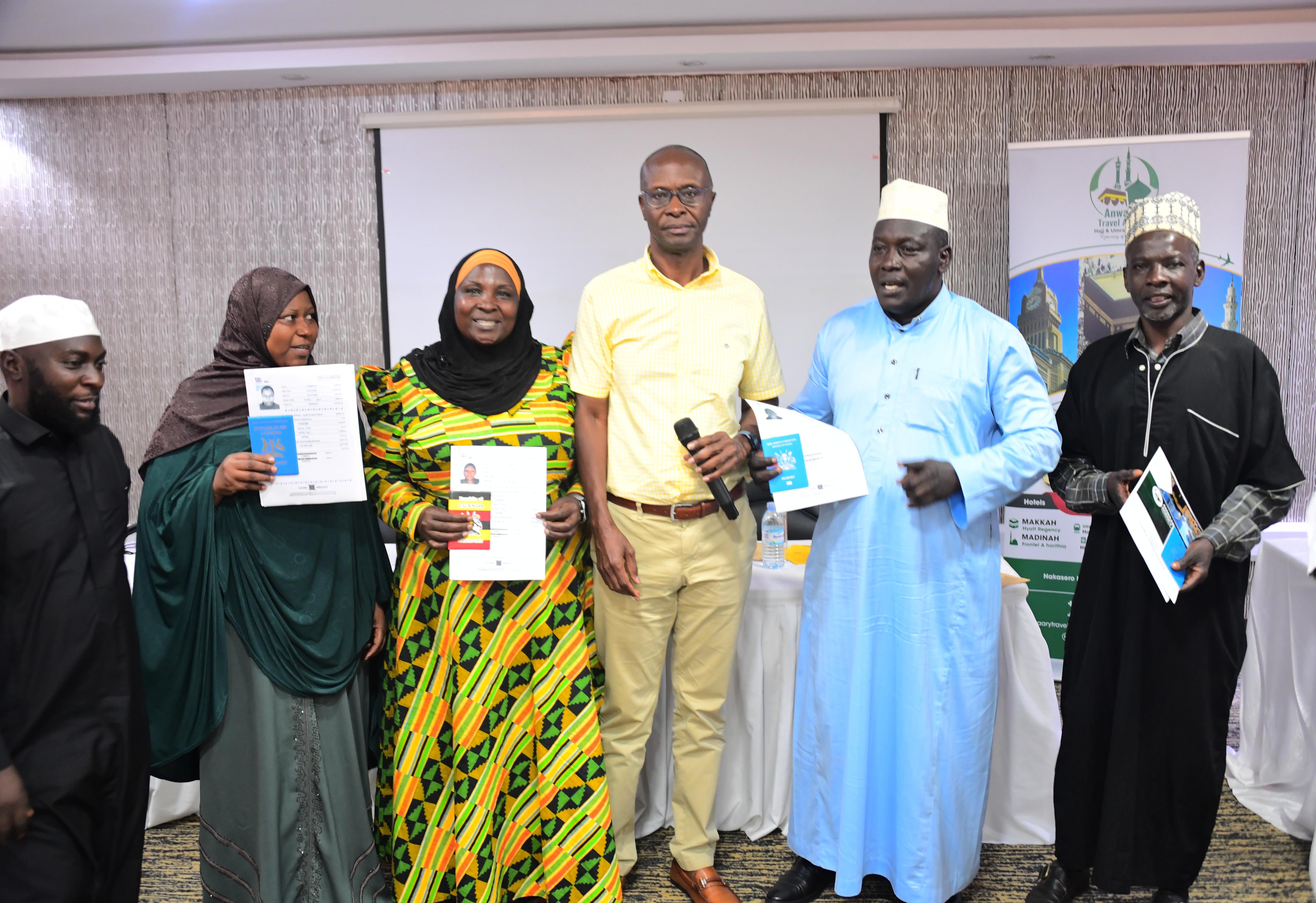 Museveni Sponsors 50 Ugandan Muslims for Pilgrimage to Mecca