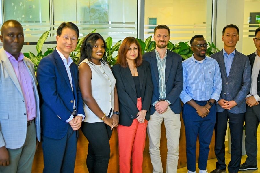 Samsung Watu Partnership  Delivers  Smartphones to 500,000 Ugandans