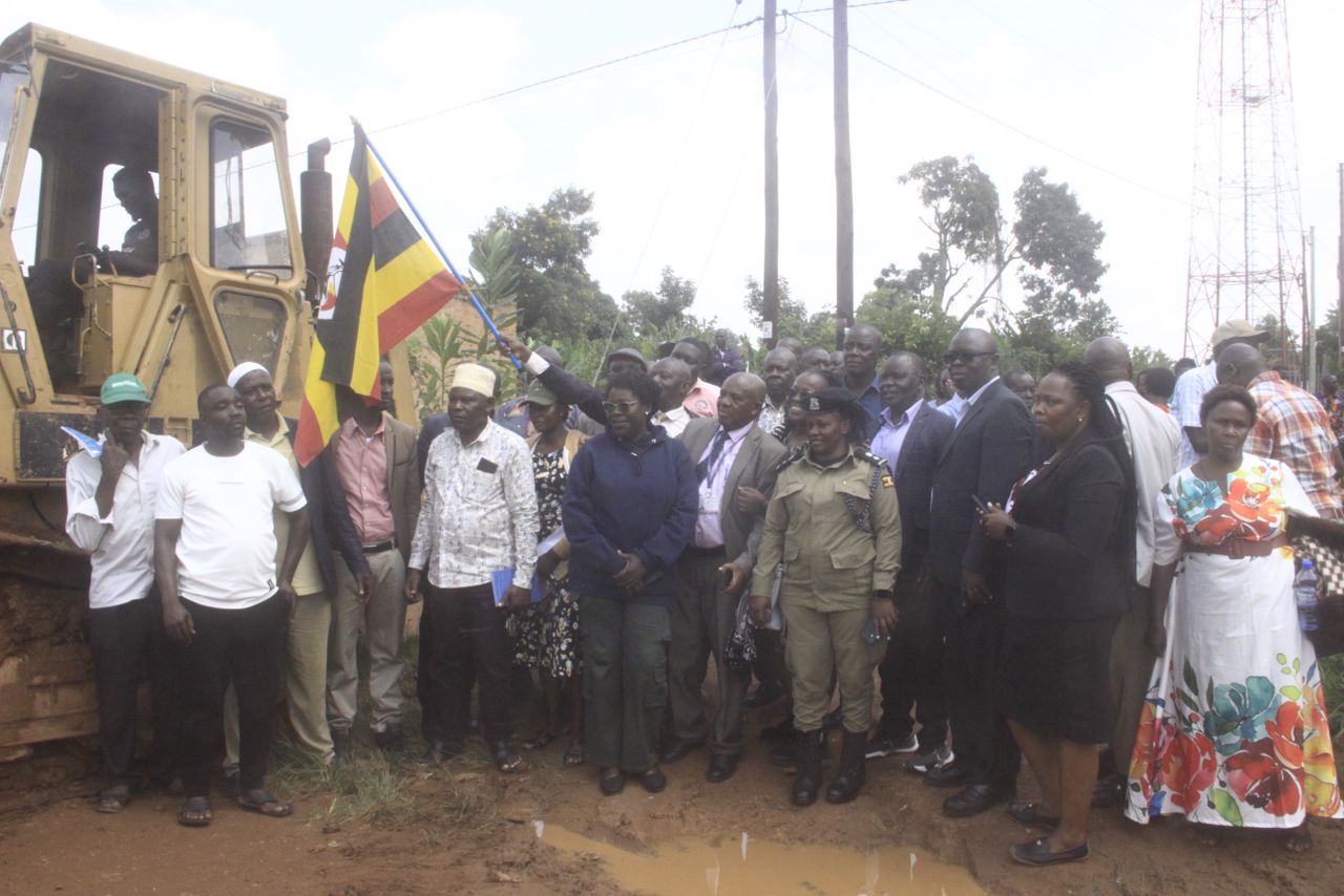 Govt Upgrades Bunyoro University Access Roads