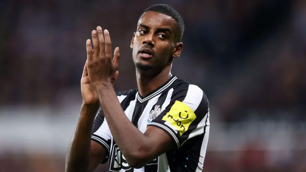 Newcastle striker Isak determined to join Liverpool