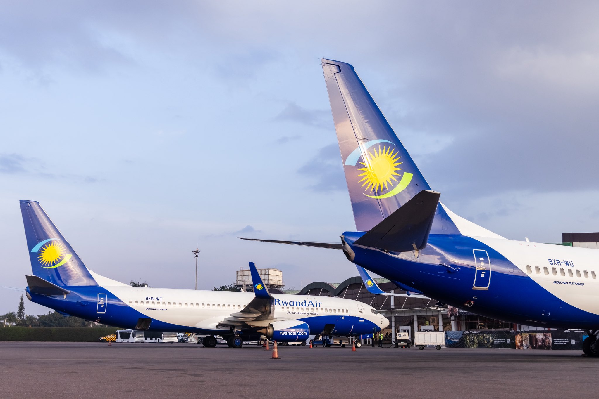 RwandAir Expands Fleet with New Boeing 737-800s, Airbus A330