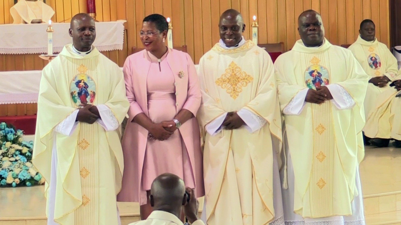 Speaker Among Honours Priests at 25th Anniversary