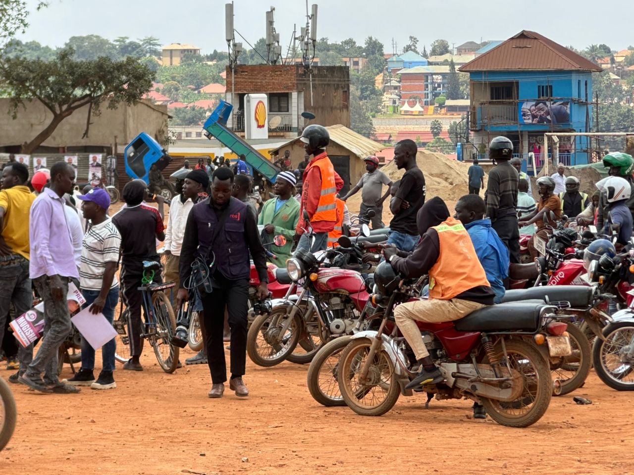 Muntu starts Campaigns in Kawempe, Pledges Better Services