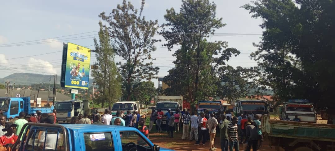 Hoima Lorry Drivers Protest Against NEMA Over ‘Unfair’ Taxation, Vehicle Impounds
