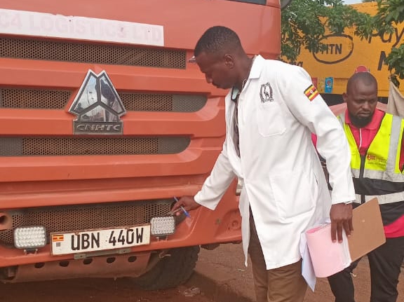 Police Crackdown on Hazardous 'Illegal Lights' on Vehicles