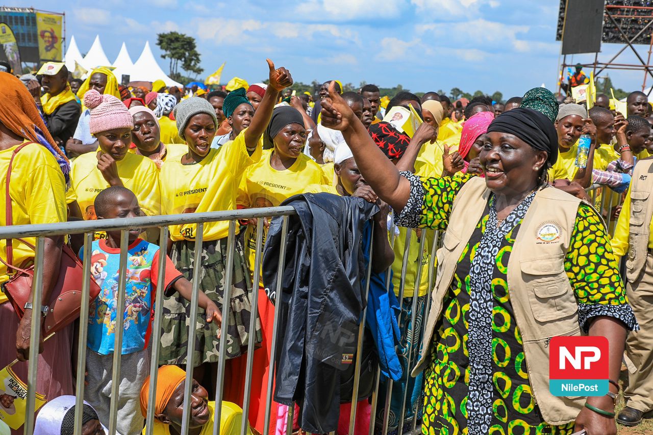PICTURES: Museveni Promises Bugweri Hospital Upgrade and Pushes Four-Acre Model