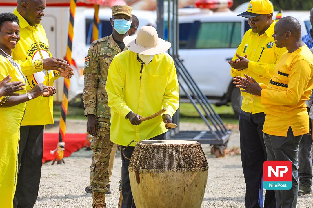 PICTURES: Museveni Drums Up Kanungu Tea Farmers