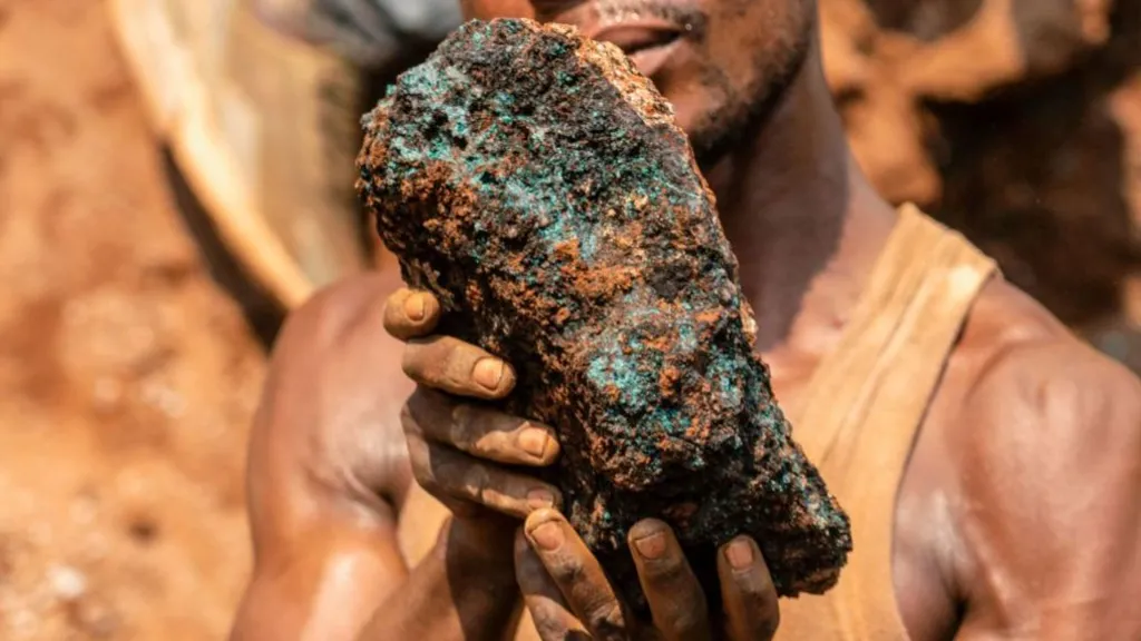 Dozens die in DR Congo mine after makeshift bridge collapses